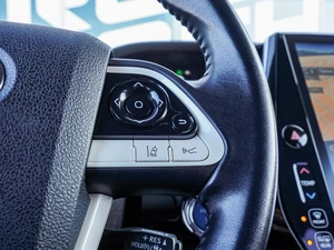 Лифтбек Toyota Prius 2017 года, 2310000 рублей, Краснодар