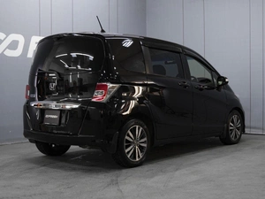 Минивэн Honda Freed 2015 года, 1280000 рублей, Омск