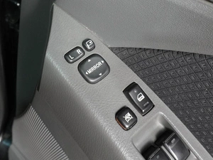 Минивэн Toyota Isis 2009 года, 1484000 рублей, Воронеж