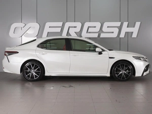 Седан Toyota Camry US Market 2022 года, 3839000 рублей, Красный Пахарь