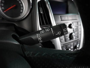 Хетчбэк Opel Astra GTC 2013 года, 999000 рублей, Воронеж