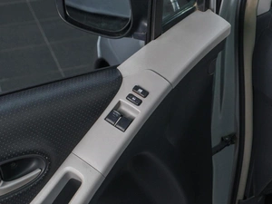 Хетчбэк Toyota Yaris 2008 года, 549000 рублей, Сургут