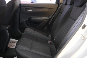 Седан Kia Rio 2017 года, 1359000 рублей, Омск