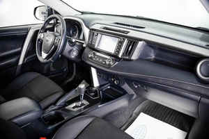 Внедорожник Toyota RAV4 2017 года, 2159000 рублей, Пермь