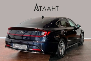 Седан Hyundai Sonata 2019 года, 1759000 рублей, Красноярск