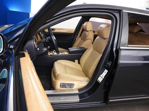 Седан Bentley Continental Flying Spur 2005 года, 2099632 рублей, Москва