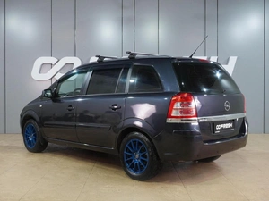 Минивэн Opel Zafira 2010 года, 519000 рублей, Воронеж