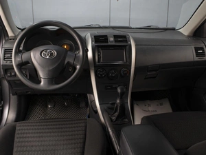 Седан Toyota Corolla 2008 года, 720000 рублей, Омск