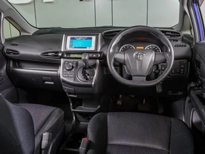 Минивэн Toyota Wish 2014 года, 1530000 рублей, Воронеж