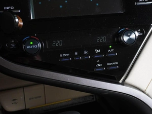 Седан Toyota Camry 2019 года, 2439000 рублей, Воронеж