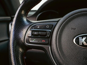 Седан Kia Optima 2017 года, 1750000 рублей, Краснодар