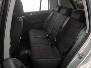 Внедорожник Volkswagen Tiguan 2013 года, 1269000 рублей, Тюмень