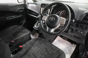 Хетчбэк Toyota Ractis 2014 года, 899000 рублей, Новокузнецк