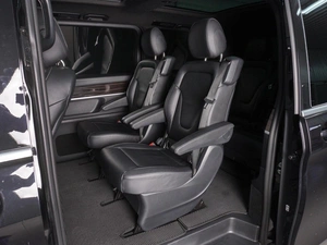 Минивэн Mercedes-benz V-класс 2017 года, 5230000 рублей, Красный Пахарь