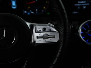 Седан Mercedes-benz CLA-класс 2019 года, 3298999 рублей, Москва