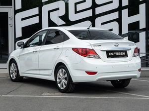 Седан Hyundai Solaris 2013 года, 960000 рублей, Волгоград