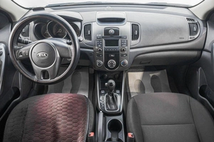 Седан Kia Cerato 2011 года, 949000 рублей, Барнаул