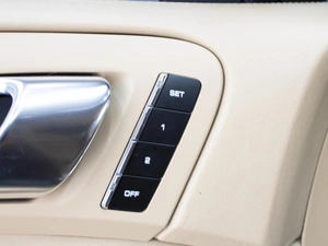 Внедорожник Porsche Cayenne S 2011 года, 2230000 рублей, Омск