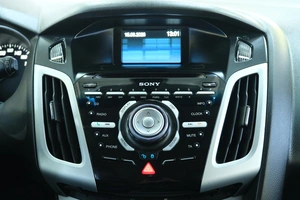 Хетчбэк Ford Focus 2012 года, 709000 рублей, Омск
