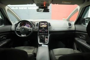 Компактвэн Renault Scenic 2018 года, 1920000 рублей, Курск