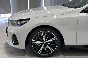 Седан BMW 5 серия 2025 года, 7600000 рублей, Красноярск