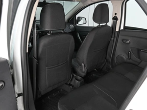 Седан Renault Logan Stepway 2022 года, 1419000 рублей, Аксай