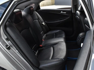 Седан Hyundai Sonata 2011 года, 1129000 рублей, Краснодар