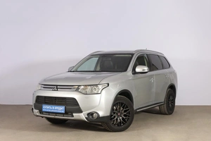 Внедорожник Mitsubishi Outlander 2014 года, 1899000 рублей, Новосибирск