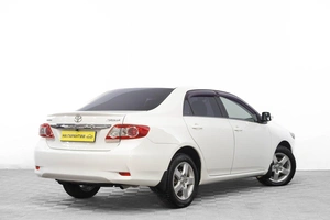 Седан Toyota Corolla 2012 года, 1199000 рублей, Барнаул