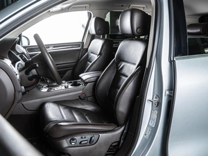 Внедорожник Volkswagen Touareg 2016 года, 3450000 рублей, Волгоград