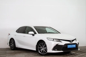Седан Toyota Camry 2021 года, 3599000 рублей, Сургут