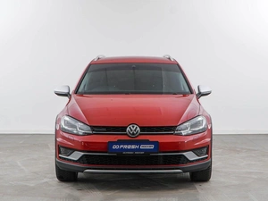 Универсал Volkswagen Golf 2019 года, 2491046 рублей, Москва