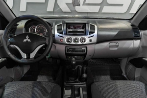 Пикап Mitsubishi L200 2012 года, 1549000 рублей, Петрозаводск
