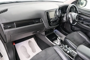 Внедорожник Mitsubishi Outlander 2018 года, 2339000 рублей, Красноярск