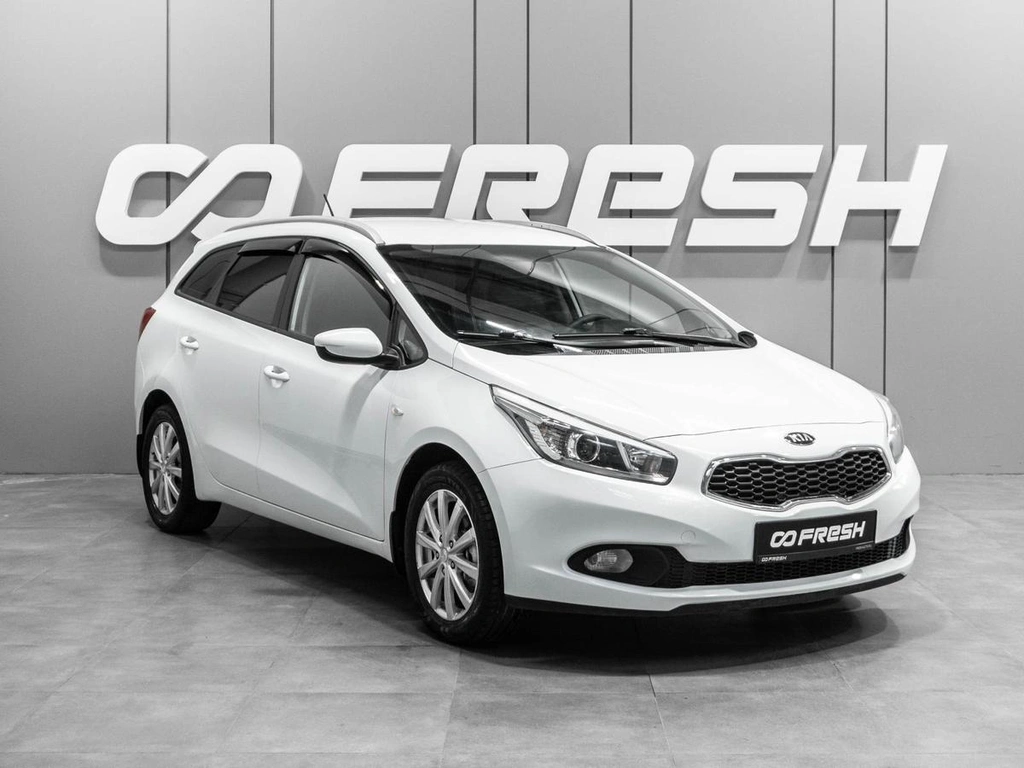 Универсал Kia Ceed 2013 года, 880000 рублей, Тюмень