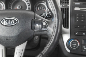 Хетчбэк Kia Ceed 2011 года, 819000 рублей, Кемерово