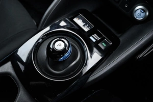 Хетчбэк Nissan Leaf 2018 года, 1890000 рублей, Ульяновск