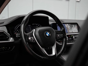 Седан BMW 3 серия 2019 года, 3250000 рублей, Большой Сочи