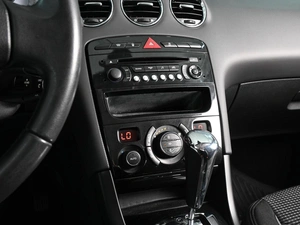 Седан Peugeot 408 2013 года, 840000 рублей, Аксай