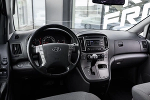 Минивэн Hyundai H-1 2019 года, 2950000 рублей, Ульяновск