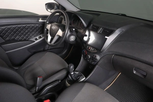 Седан Hyundai Solaris 2011 года, 819000 рублей, Пермь