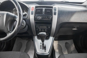 Внедорожник Hyundai Tucson 2005 года, 849000 рублей, Барнаул