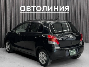 Хетчбэк Toyota Vitz 2010 года, 550000 рублей, Красноярск
