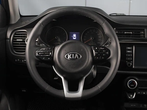 Седан Kia Rio 2020 года, 1450000 рублей, Омск