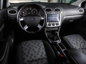 Хетчбэк Ford Focus 2006 года, 499000 рублей, Воронеж