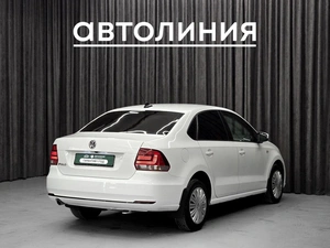 Седан Volkswagen Polo 2017 года, 1040000 рублей, Красноярск
