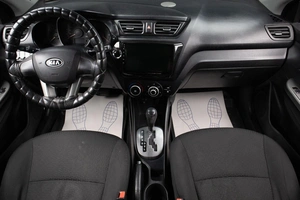 Седан Kia Rio 2012 года, 779000 рублей, Оренбург