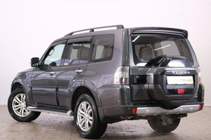 Внедорожник Mitsubishi Pajero 2017 года, 3349000 рублей, Омск