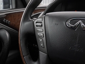 Внедорожник Infiniti QX56 2010 года, 1799000 рублей, Волгоград