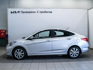 Седан Hyundai Solaris 2011 года, 840000 рублей, Красноярск